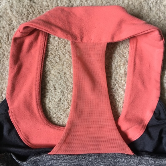 Lululemon workout top - Picture 7 of 11